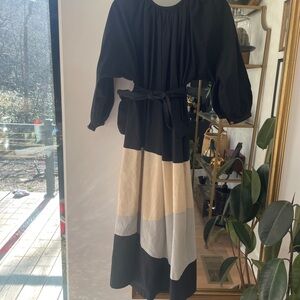 Ekadesma Black and Beige Maxi Dress